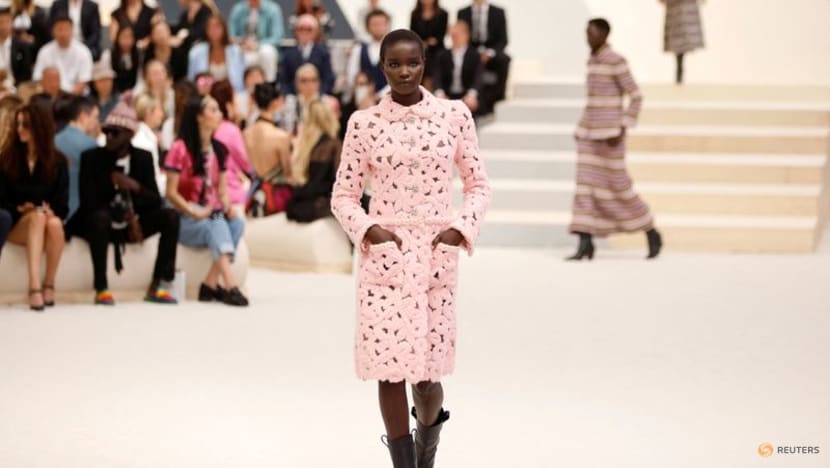Chanel shows a casual side of haute couture on Paris runway Chanel shows a casual side of haute couture on Paris runway