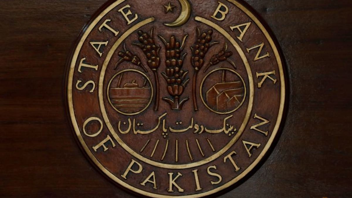 Pakistan mempertahankan suku bunga kebijakan sebesar 15%, memproyeksikan inflasi tinggi, pertumbuhan lemah