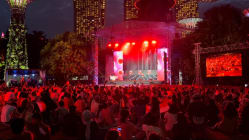 Hampir 10,000 penonton meriahkan konsert Hari Kebangsaan Mediacorp dan Taman di Pesisiran