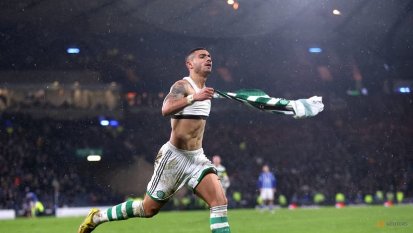 Atlanta United sign Greece striker Giakoumakis from Celtic Atlanta United sign Greece striker Giakoumakis from Celtic