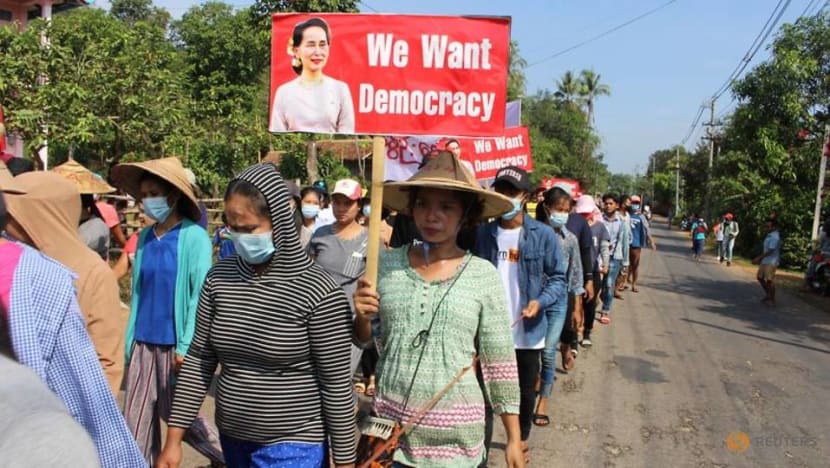 Myanmar protesters clap to denounce junta as region focuses on crisis Myanmar protesters clap to denounce junta as region focuses on crisis
