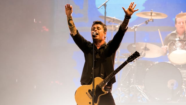 F1新加坡大奖赛压轴演出　Green Day挥洒摇滚魅力