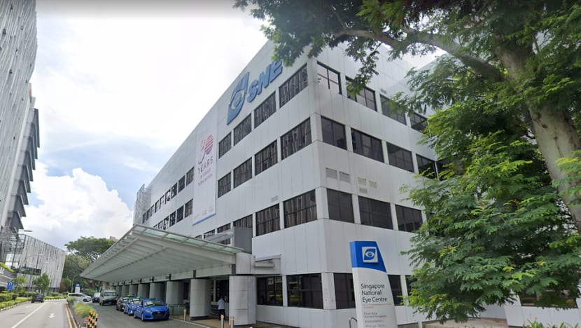Singapore National Eye Centre staff received 5 doses of COVID-19 vaccine due to human error Singapore National Eye Centre staff received 5 doses of COVID-19 vaccine due to human error