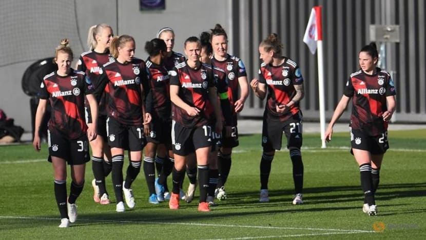 Football: Glas gives Bayern edge over Chelsea in women's Champions League semis Football: Glas gives Bayern edge over Chelsea in women's Champions League semis