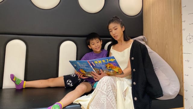 晒儿子“我的妈妈”作文　庞蕾馨：我想你认错人了