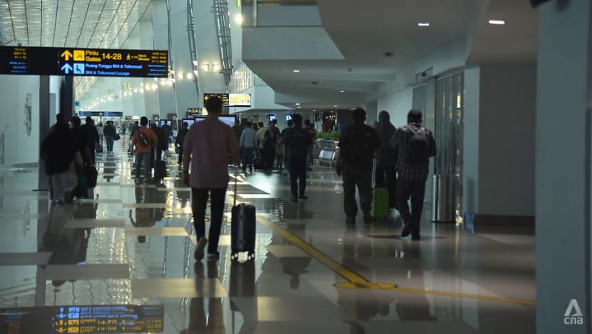 Indonesia transport ministry clarifies that foreign tourists can enter via Jakarta airport