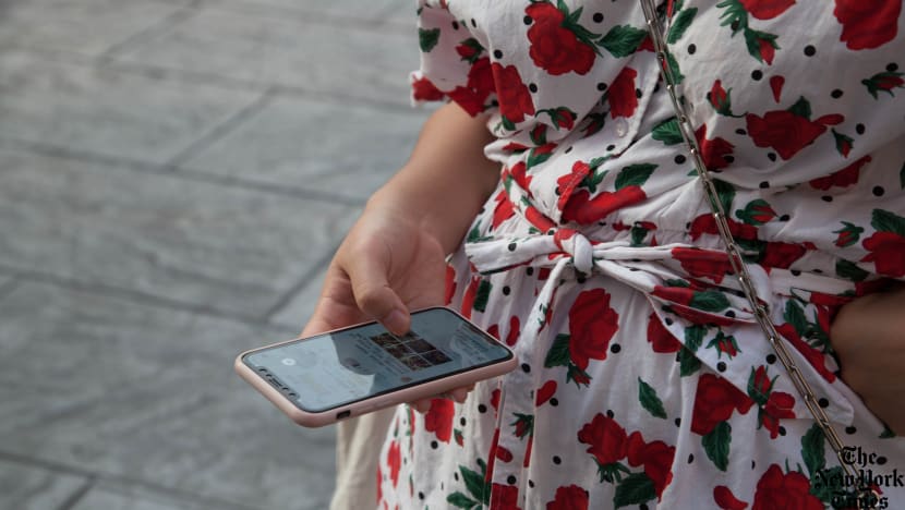 Commentary: How social media can crush your self-esteem Commentary: How social media can crush your self-esteem