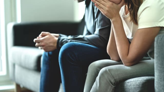 丈夫和女同事外遇 外国人妻竟爱上小三老公