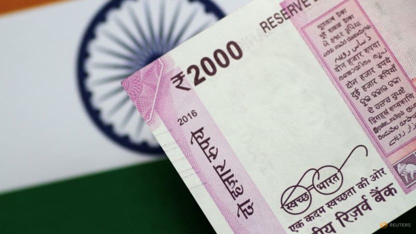 No long queues, no panicking customers: India’s banks start exchanging discontinued 2,000-rupee notes 