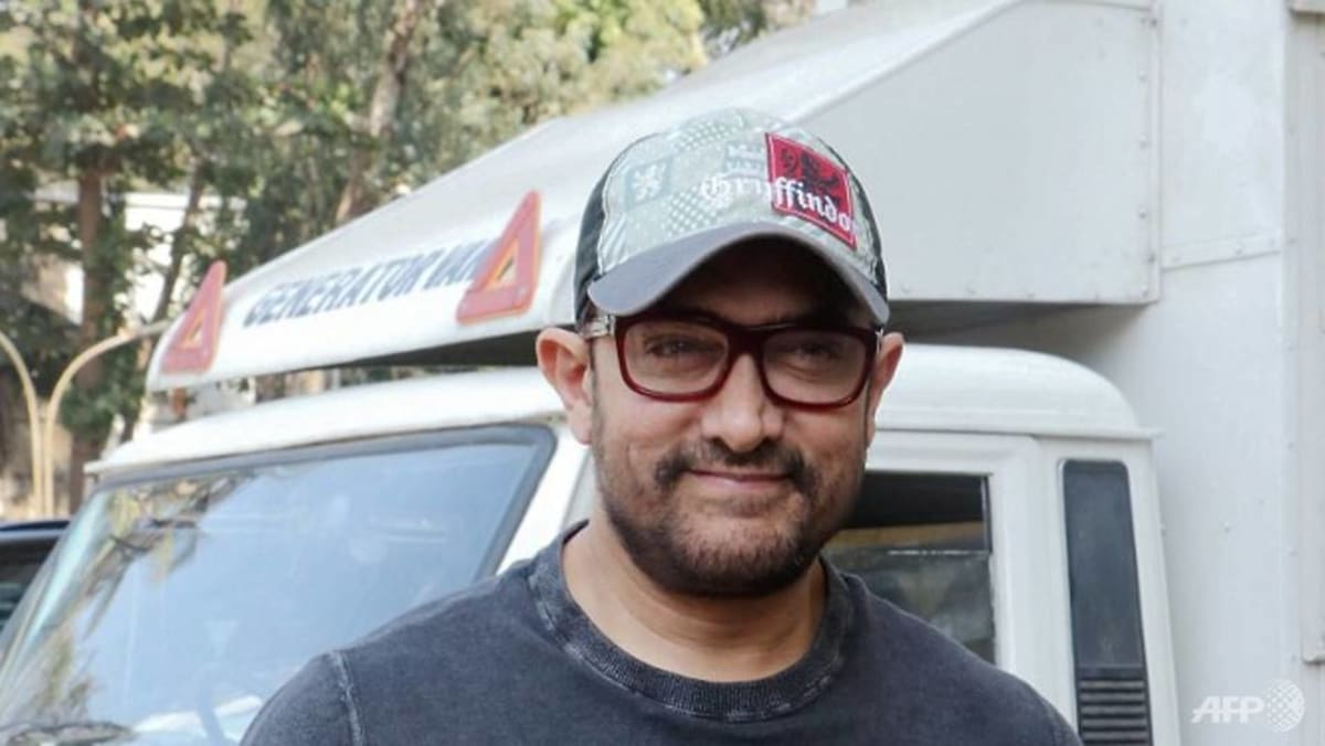 bollywood-star-aamir-khan-tests-positive-for-covid-19-is-self-isolating-at-home