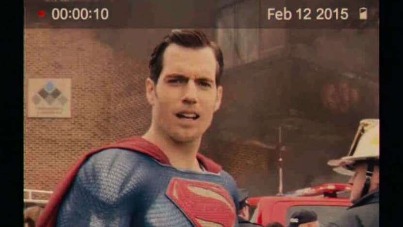 Henry Cavill reportedly in talks for a Superman cameo