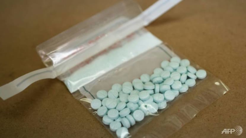 'அமெரிக்காவின் Fentanyl வலிமருந்து நெருக்கடிக்குக் குடும்பங்களில் அரவணைப்பு இல்லாததே காரணம்' - மெக்சிகோ அதிபர் 'அமெரிக்காவின் Fentanyl வலிமருந்து நெருக்கடிக்குக் குடும்பங்களில் அரவணைப்பு இல்லாததே காரணம்' - மெக்சிகோ அதிபர்