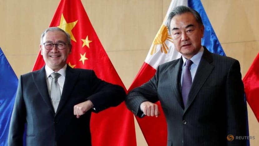 China calls for 'basic etiquette' after Philippine foreign minister's outburst China calls for 'basic etiquette' after Philippine foreign minister's outburst
