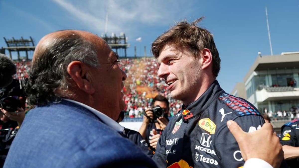 Verstappen tidak percaya pada momentum tetapi dia tetap memilikinya