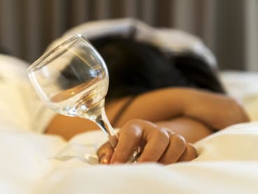 Going out for drinks tonight? Here’s how alcohol messes with your sleep