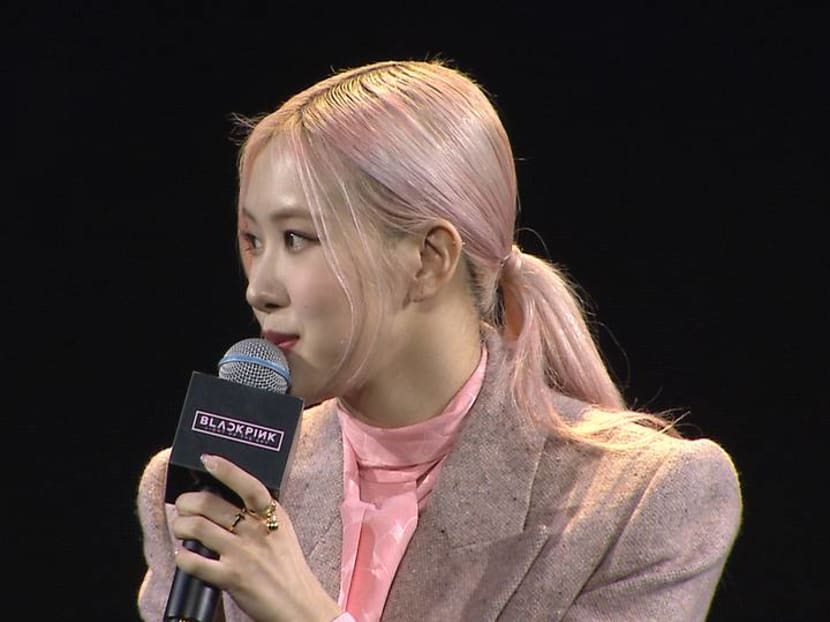 Blackpink's Rose reveals the 1 thing she must do before performing onstage Blackpink's Rose reveals the 1 thing she must do before performing onstage