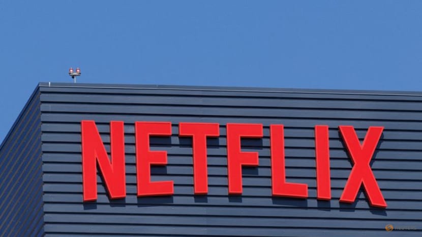 Netflix quarterly revenue falls short of forecasts, shares drop 