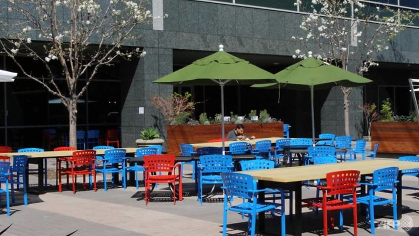 San Francisco exodus as tech giants lean in to remote work in COVID-19 era San Francisco exodus as tech giants lean in to remote work in COVID-19 era