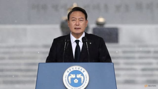 民调：韩国总统尹锡悦施政好评率首次跌破三成