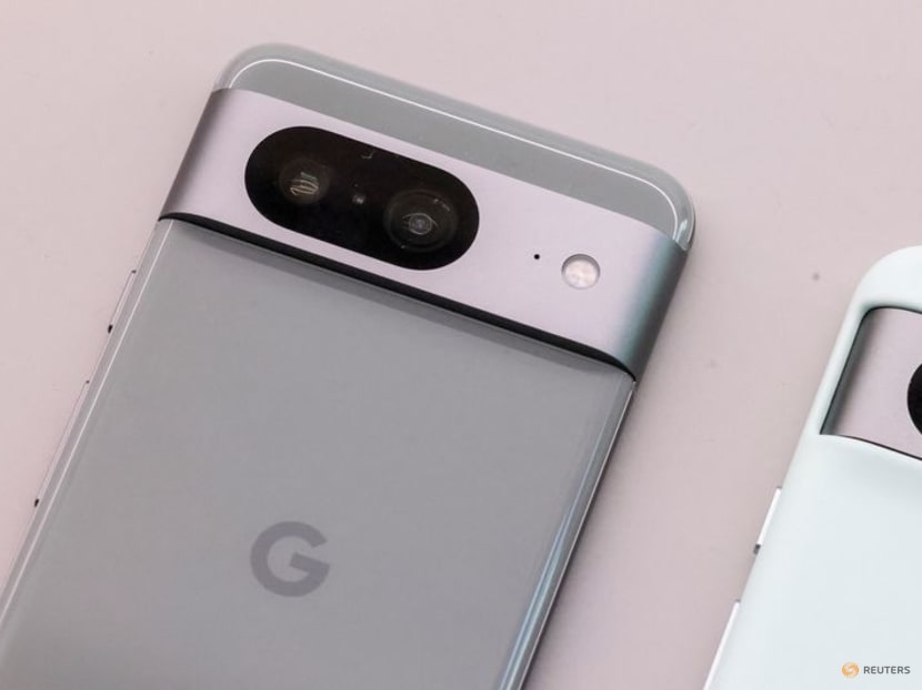 Smartwatch compatible with google pixel deals 2 xl