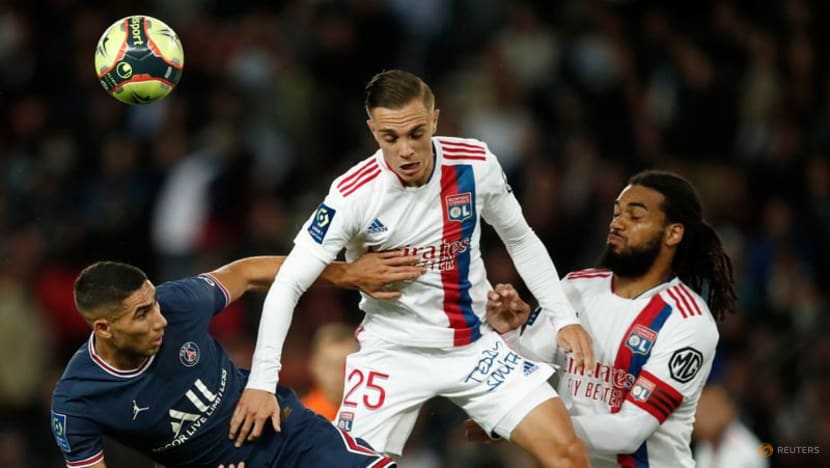 Football:
Icardi strikes late to give PSG win over Lyon on Messi's home debut Football:
Icardi strikes late to give PSG win over Lyon on Messi's home debut