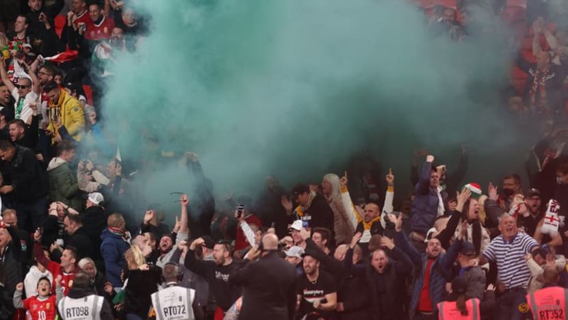 Hungary fans fight with police inside Wembley Hungary fans fight with police inside Wembley