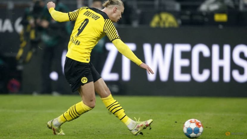 Haaland, Meunier doubles help Dortmund crush Freiburg 5-1