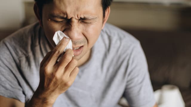 鼻塞一个月满嘴腐烂味  竟是癌症第三期！