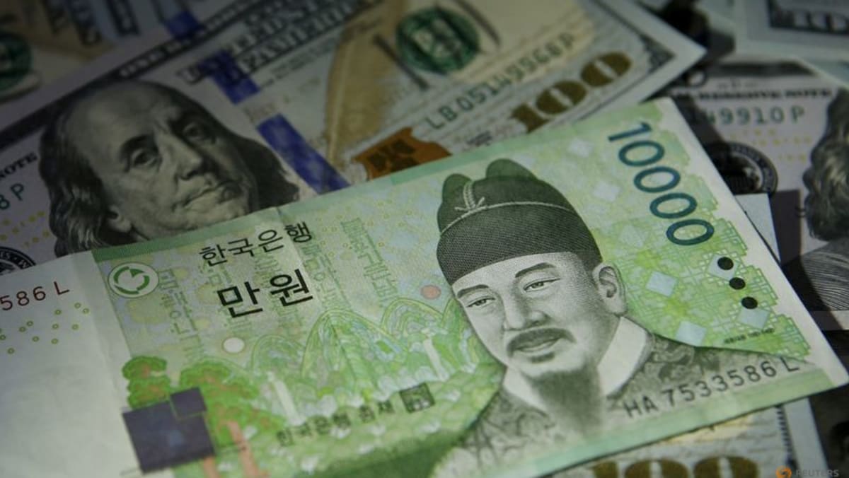 south-korea-s-yoon-biden-expected-to-discuss-currency-swap-report