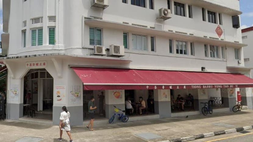 Kedai makan Tiong Bahru, pasar raya FairPrice di Bukit Merah antara tempat dikunjungi kes COVID-19 semasa berjangkit