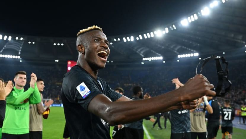 Napoli's winning streak continues with 1-0 win at Roma