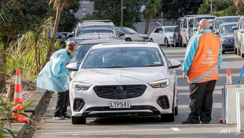 New Zealand extends Auckland COVID-19 lockdown amid hunt for mystery source New Zealand extends Auckland COVID-19 lockdown amid hunt for mystery source