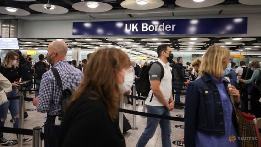 England to welcome double-vaccinated US and EU tourists: Report