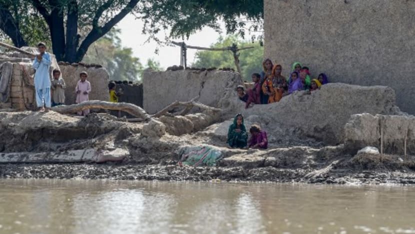 Pakistan struggles to avert danger as floods rise, death toll tops 1,300