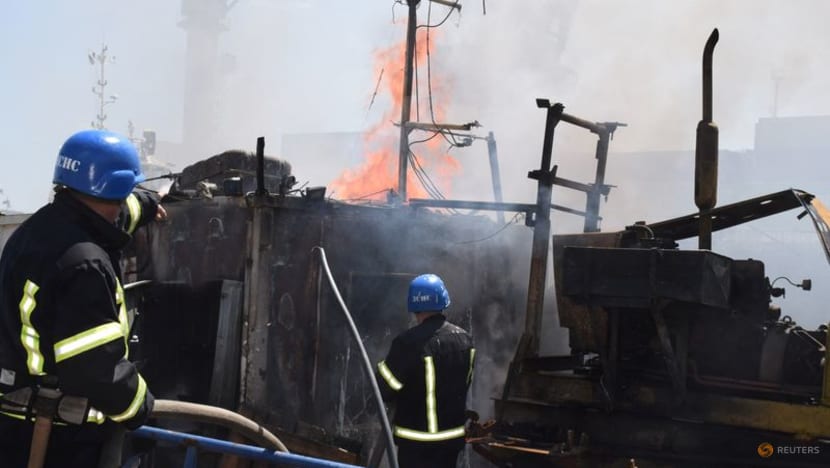 Ukraine works to resume grain exports despite Russian strike on Odesa Ukraine works to resume grain exports despite Russian strike on Odesa