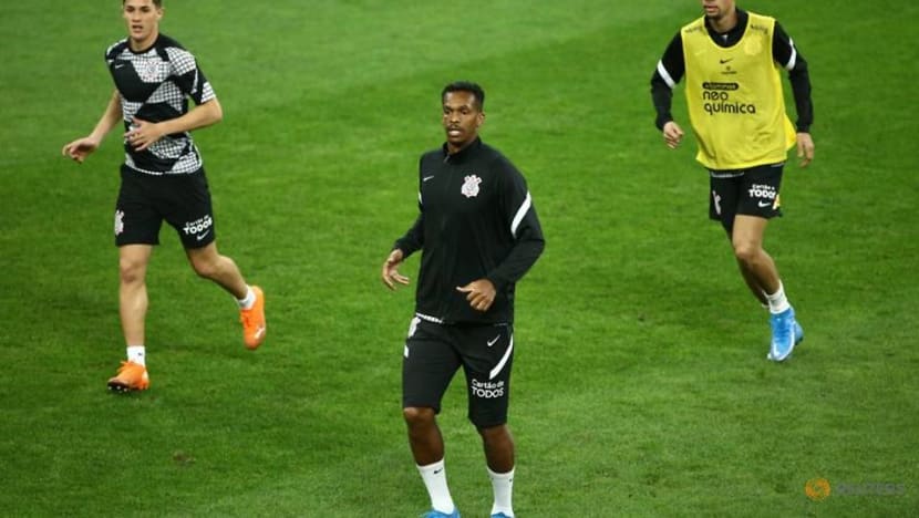 Soccer: Reflex strike from Jo helps Corinthians to 2-1 victory