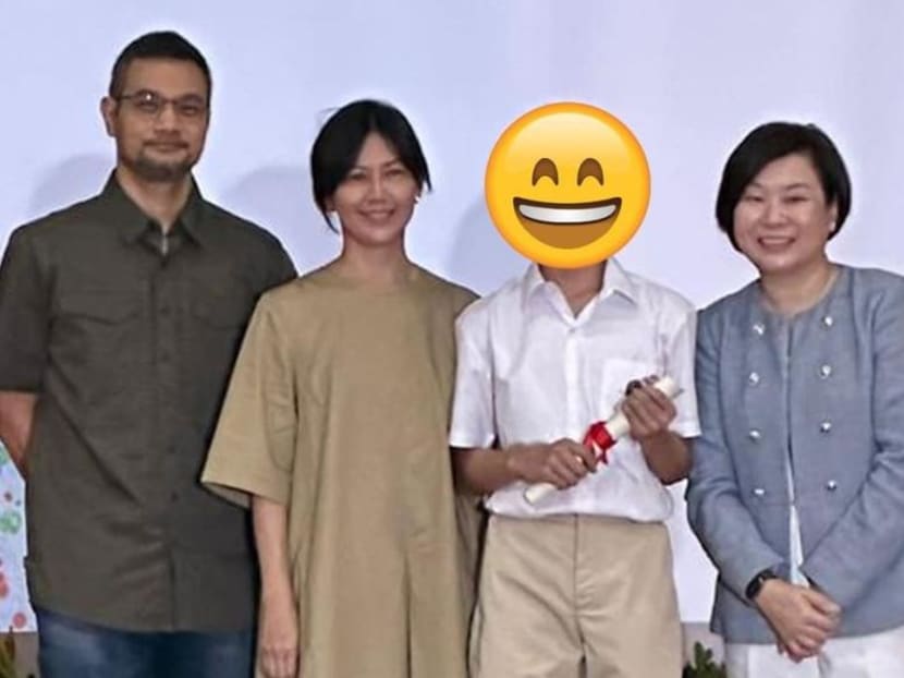 Singer Stefanie Sun attends 12-year-old son's primary school graduation, excited parents turn into starstruck fans