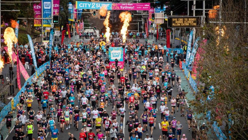 Thousands revive Sydney's famous road race after COVID-19 hiatus Thousands revive Sydney's famous road race after COVID-19 hiatus