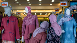 KOMENTAR: Pakaian Melayu Yang Dikurungkan Agama