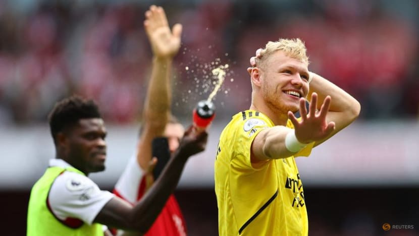 Arsenal stay top with derby win as Tottenham self-destruct Arsenal stay top with derby win as Tottenham self-destruct