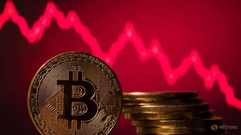 Bitcoin drops over 5per cent to US$33,226.36