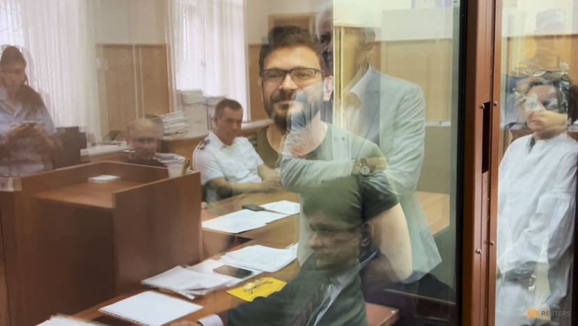 Russian opposition politician kept in prison under 'fake information' investigation Russian opposition politician kept in prison under 'fake information' investigation