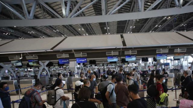 泰国将暂免填入境表格 纾解外国游客人潮