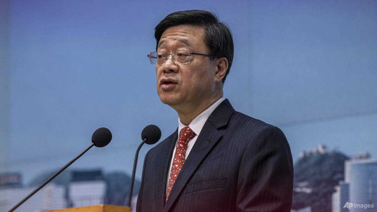 Pemimpin Hong Kong mengatakan hukuman yang dilakukan Tiongkok terhadap warga AS mengungkap ancaman keamanan nasional