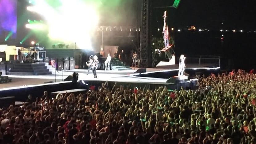 Peminat Guns' N' Roses kecewa dengan penganjur konsert LAMC