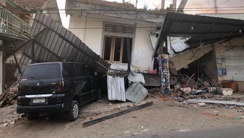 Indonesia steps up relief efforts for victims of Lombok earthquake Indonesia steps up relief efforts for victims of Lombok earthquake