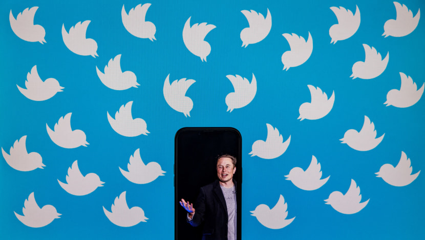 Elon Musk tanya warga Twitter sama ada akaun Donald Trump patut dikembalikan Elon Musk tanya warga Twitter sama ada akaun Donald Trump patut dikembalikan
