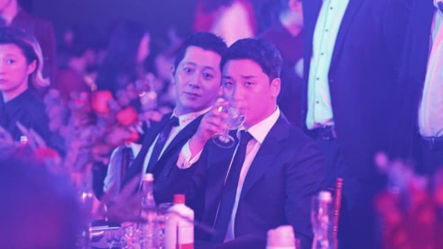 才刚出狱就开始极乐生活　Seungri巴厘岛度假劈腿2女