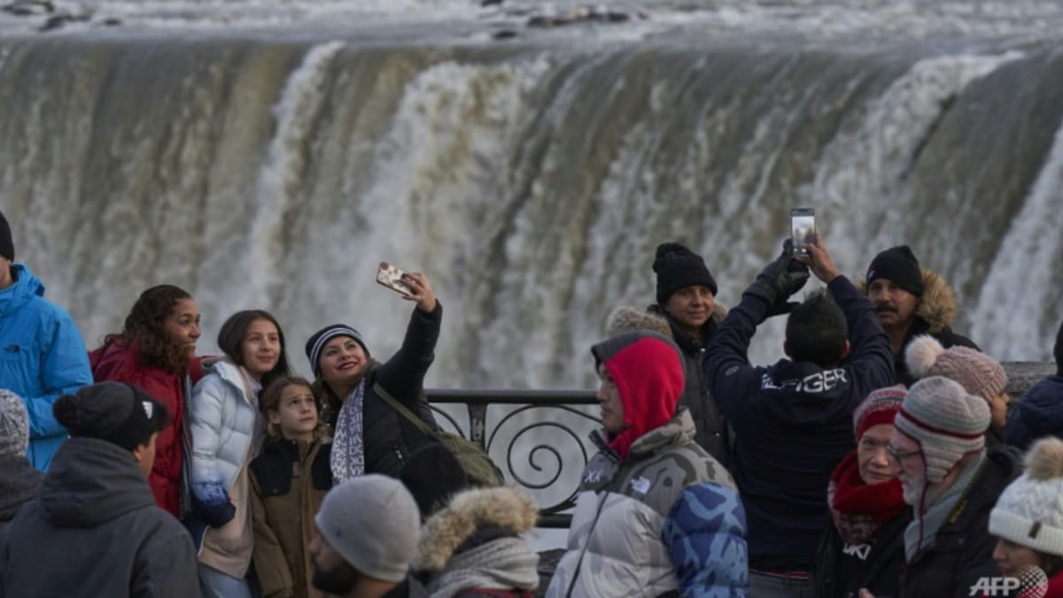 China snubs Canada as restrictions on tourism travel lifted