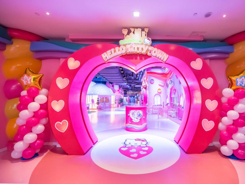 sanrio hello kitty town